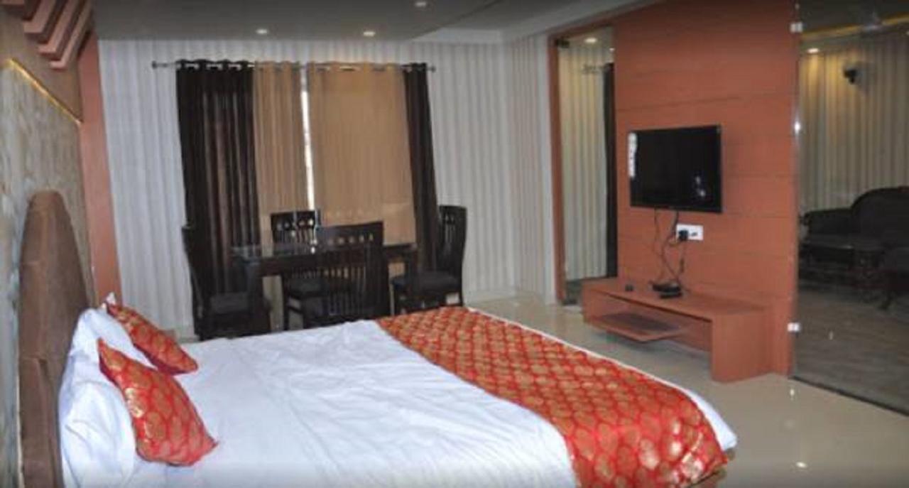 Hotel Bns International Szaszaram Kültér fotó